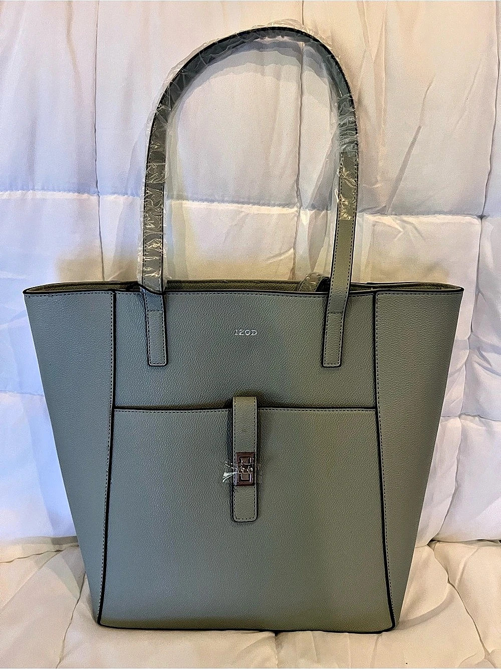 IZOD Sage Tote Bag Tote in Green NWT